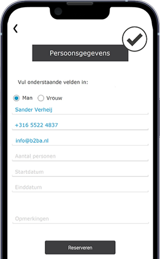 Persoonsgegevens invullen voor het reserveren via reservering hotelkamer app